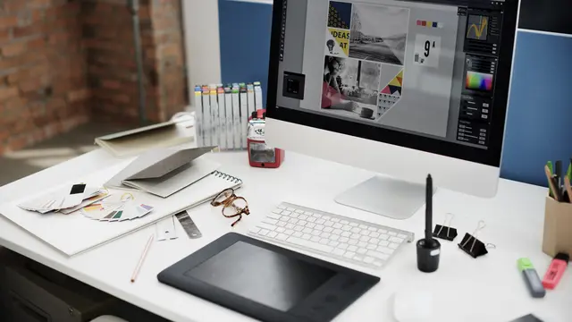 Aplikasikan Teknologi dalam Desain Busana