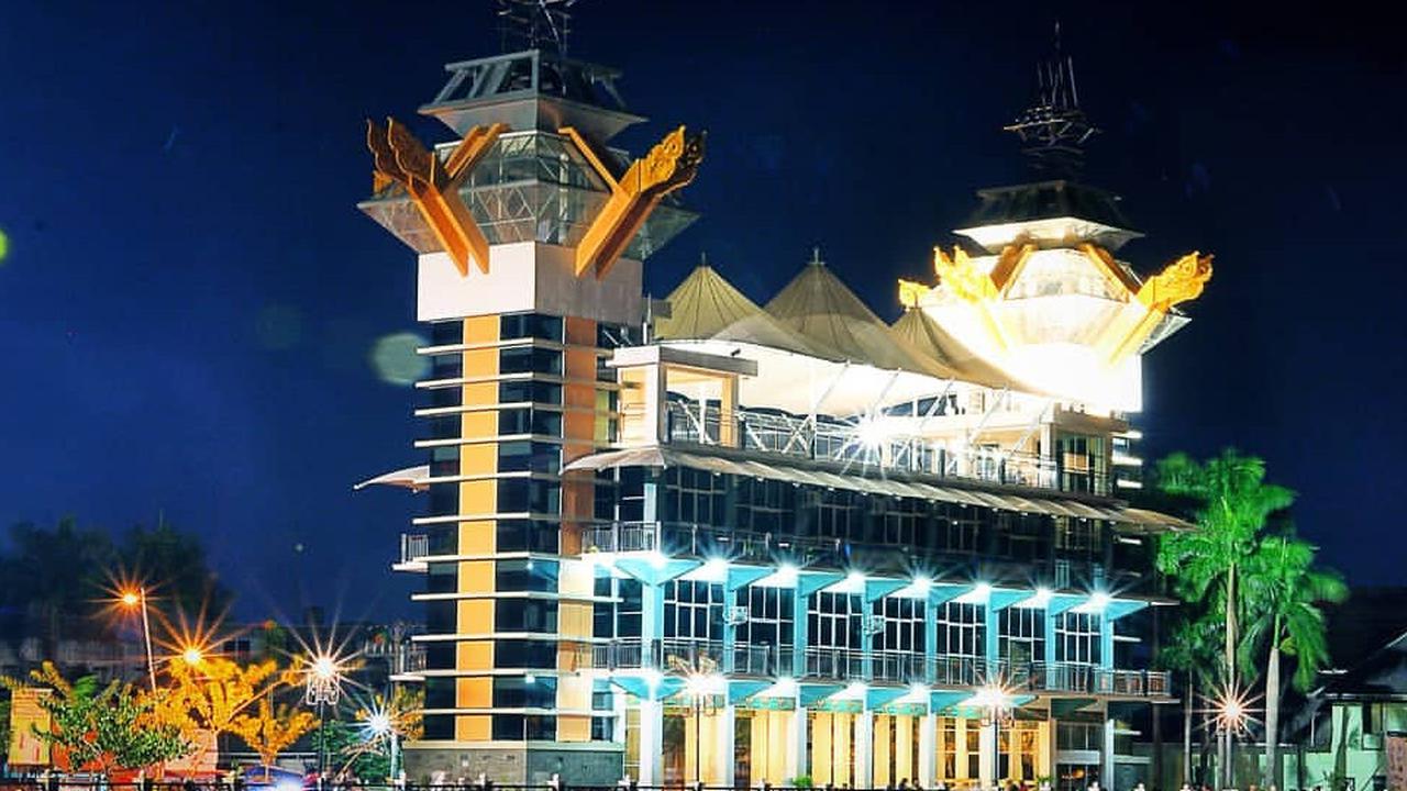 Indahnya Menara Pandang Banjarmasin, Spot Terbaik Menikmati Kota Seribu Sungai dari Ketinggian