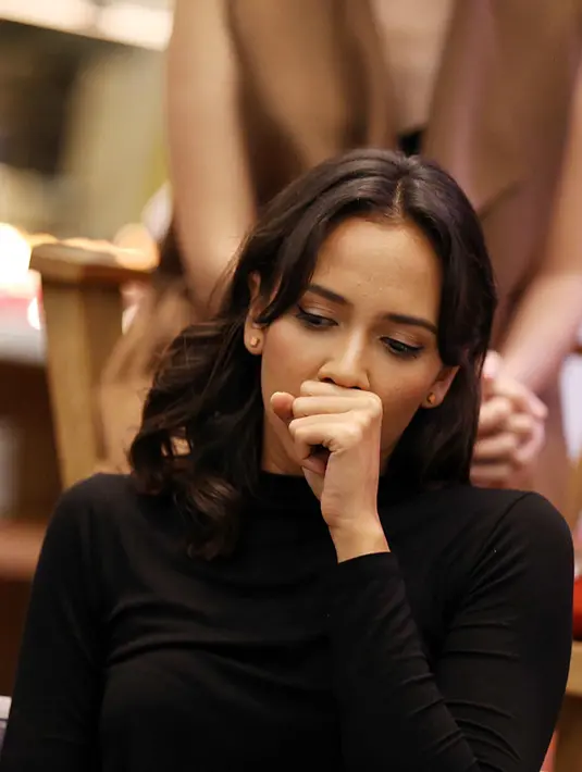 "Mau bilang gampang sombong, susah tapi nggak sanggup. Bisa bergabung dengan Ben dan Jodi suatu kebahagiaan. Setelah lihat di film pertama, life yang dibawa ke layar lebar senang saja," kata Nadine Alexandra. (Nurwahyunan/Bintang.com)