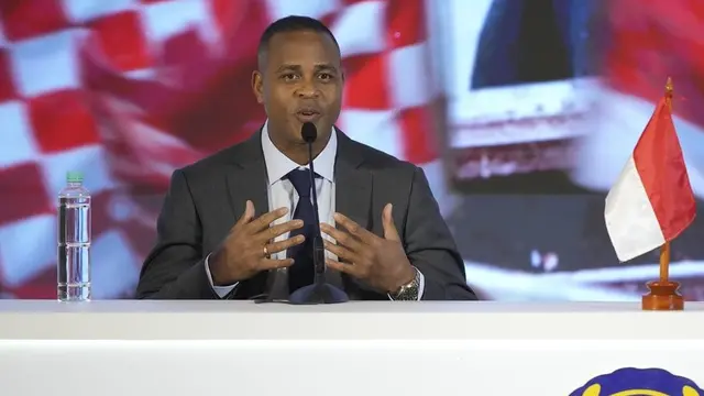 Patrick Kluivert Berharap Jairo Riedewald Bisa Bermain pada Maret Setelah Proses Naturalisasi
