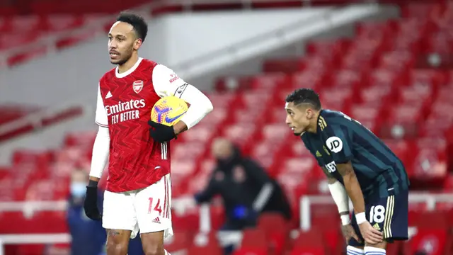 FOTO: Aubameyang Bawa Arsenal Sikat Leeds United 4-2