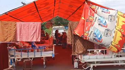 Imbas Gempa M7, Puluhan Pasien RSUD TC Hillers NTT Terpaksa Dirawat di Parkiran