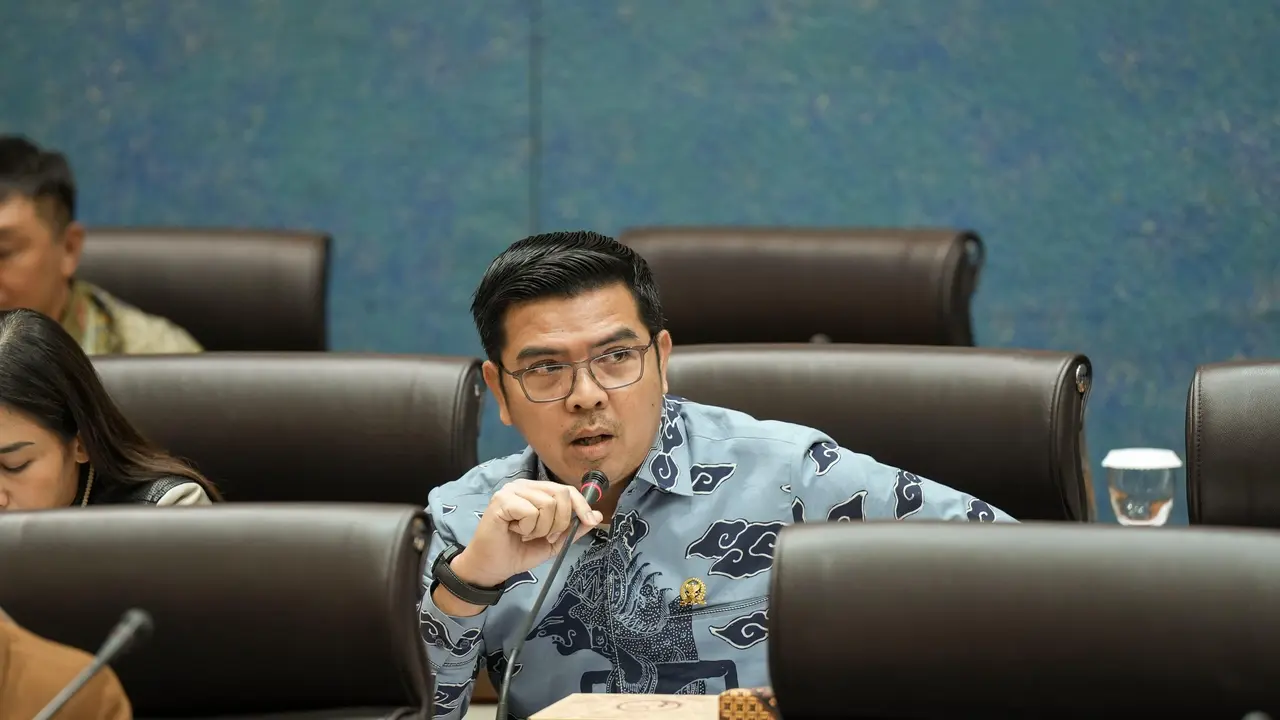 Anggota Komisi VII DPR RI, Bane Raja Manalu, menyambut positif kembalinya status green card untuk Geopark Caldera Toba dari UNESCO. (Istimewa)