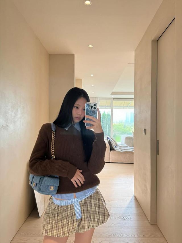 Dukungan Jennie BLACKPINK untuk Korban Kebakaran LA, Caption Haru Membawa Harapan (credit: instagram/jennierubyjane/).