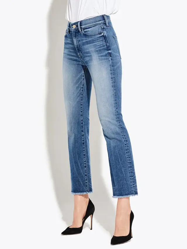Jauh dari Kesan Bosan, Ini Pilihan Denim yang Penuh Aksi