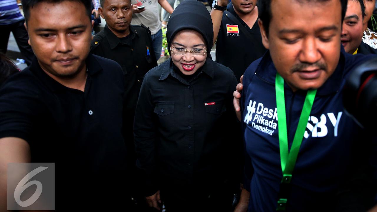 Sedangkan di posisi keempat ada putra betawi lainnya yakni Ahmad Azran dengan 118.004 atau 6,51 persen.<br>