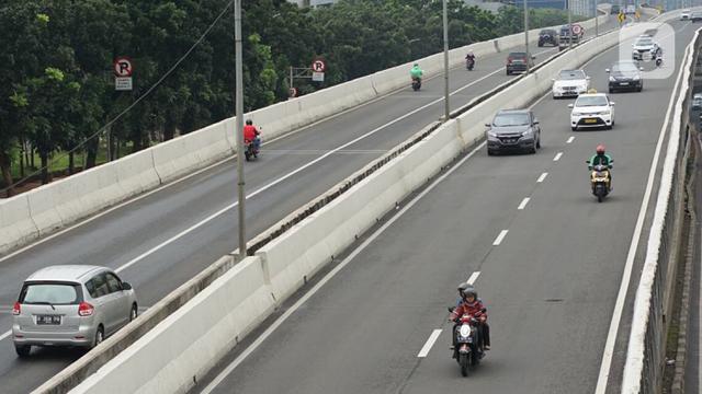 Pemotor Lewat JLNT Kampung Melayu-Tanah Abang