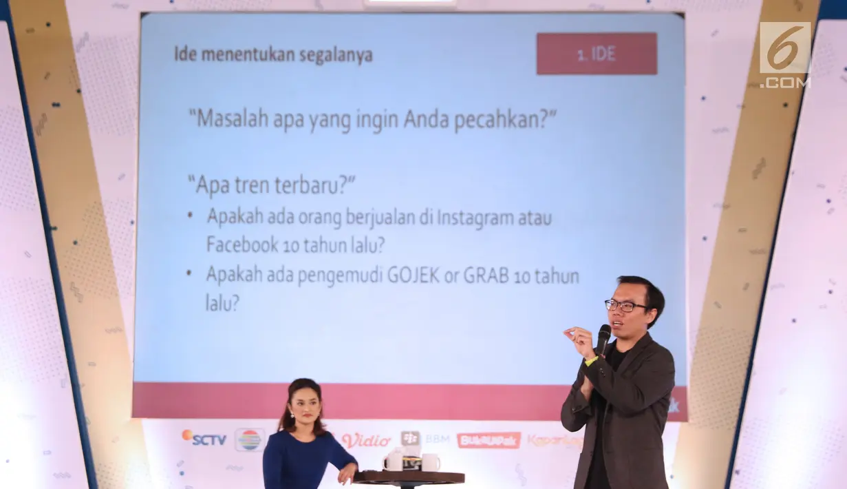 Co Founder&President at Bukalapak, M Fajrin Rasyid memberikan materi tentang entrepreneurship selama acara EGTC 2018 di Universitas Padjajdaran, Bandung, Rabu (5/12). M Fajrin Rasyid berbagi inspirasi membuka bisnis. (Liputan6.com/Helmi Fithriansyah)