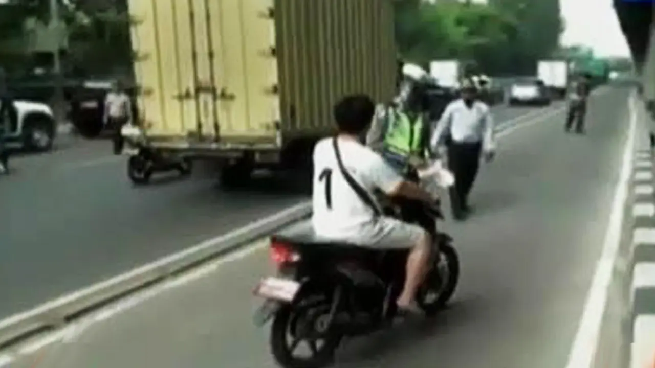VIDEO: Sterilisasi Dibelakukan, Ini Sanksi Bagi Penerobos Busway
