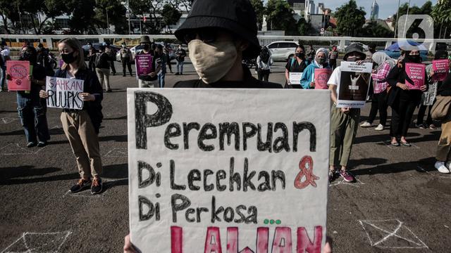Desak Sahkan RUU PKS, Para Perempuan Geruduk Gedung DPR