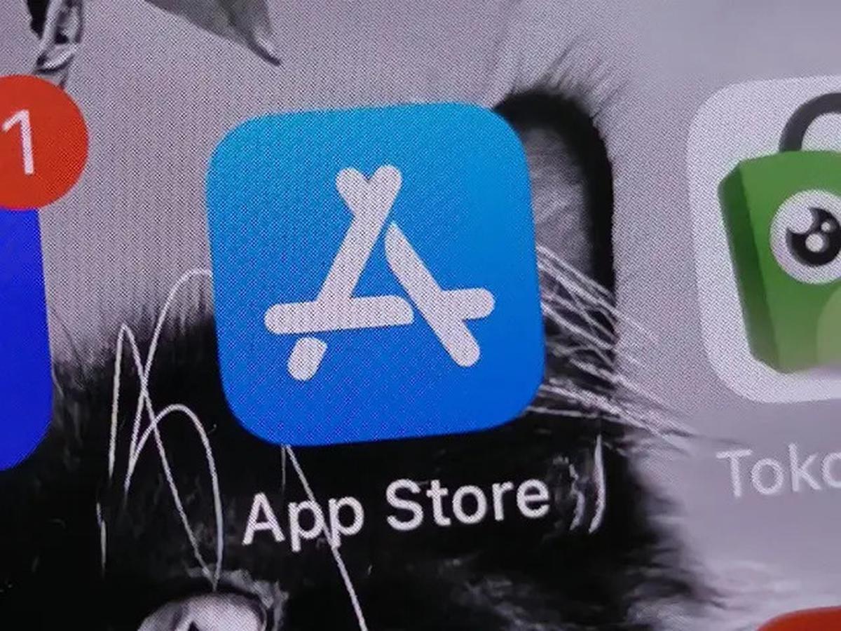 Pengguna iPhone Waspada, Malware Ini Bisa Baca Konten di Layar Kamu