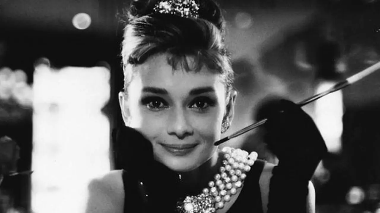 10 Fakta Rahasia yang Tidak Anda Ketahui Tentang Audrey Hepburn