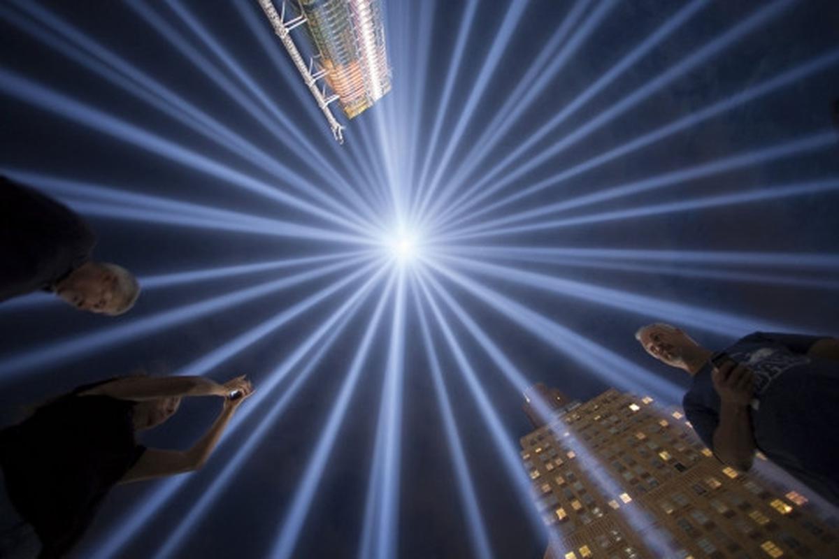 Keindahan 'Tribute in Light' untuk peringati 14 tahun tragedi WTC