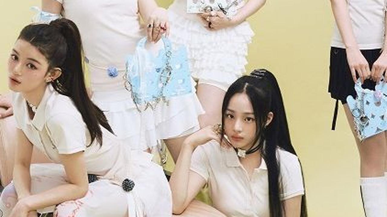 New Jeans, dikenal sebagai 'Rookie Monster,' berhasil memecahkan rekor sejak awal debut mereka dengan jumlah pra-pesan album tertinggi dan meraih penghargaan di awal karir.
