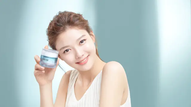 Ubah Wajah Kusam Jadi Sebening Embun Menggunakan Tone-UP Cream