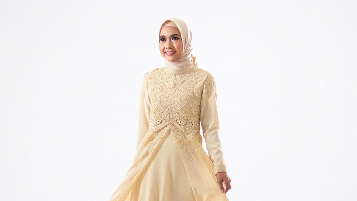 8 Model Gaun Pesta Muslimah Kombinasi Brokat dan Satin, Elegan dan Stylish