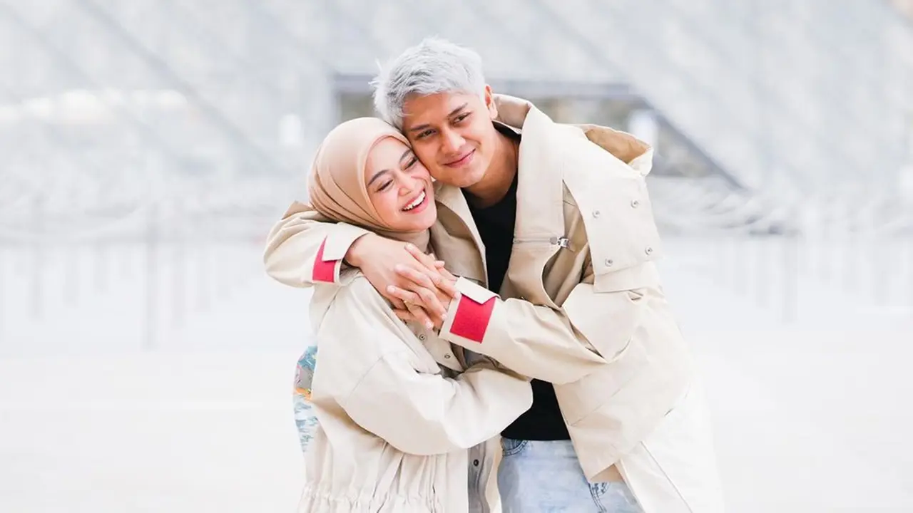 Rayakan Anniversary Pernikahan, Ini Potret Romantis Rizky Billar dan Lesty Kejora