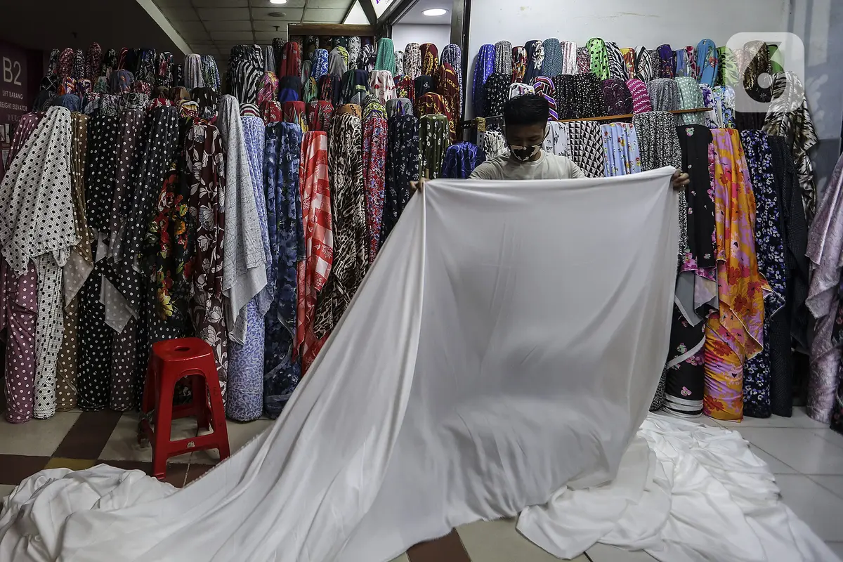 FOTO: Industri Tekstil Diprediksi Bergerak Positif Tahun Ini