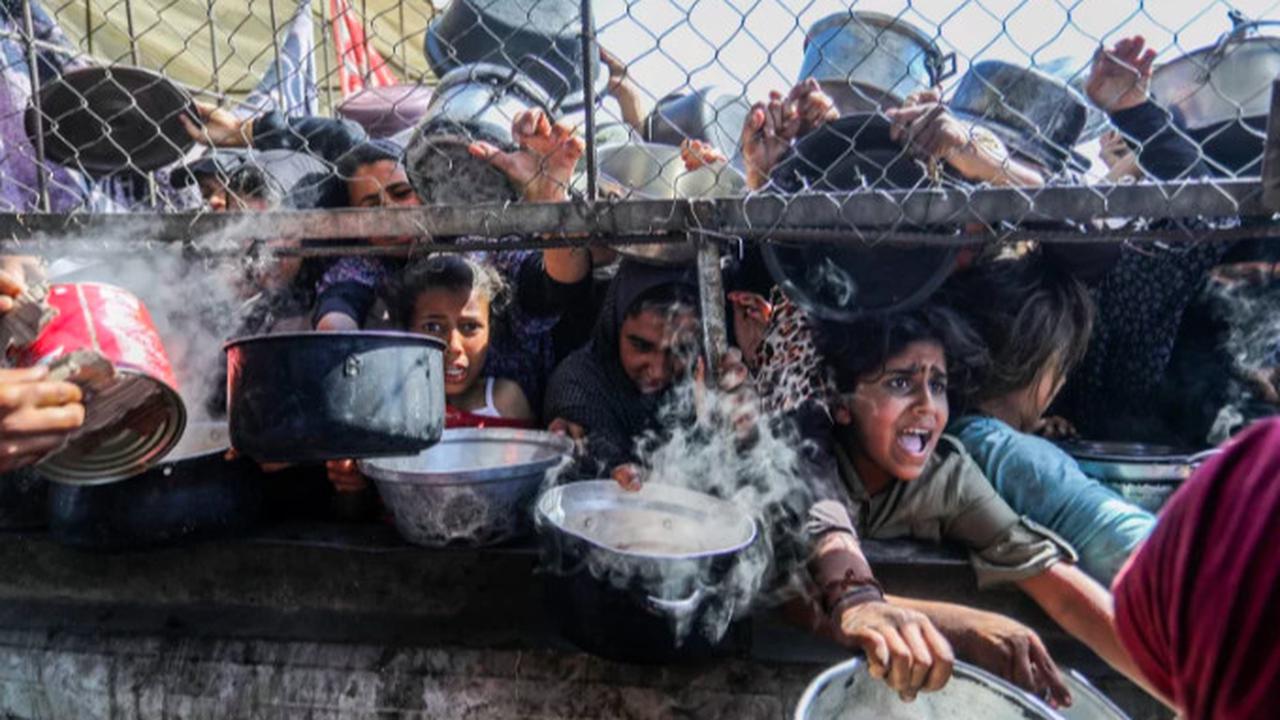 bantuan ke gaza