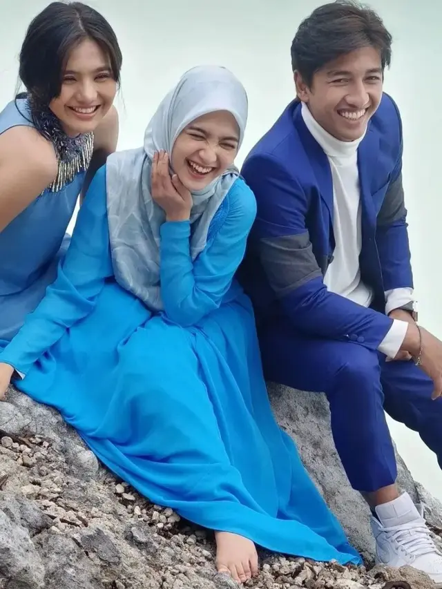 Main Sinetron Baru, Ini 6 Potret Cut Syifa Bersama Pemain Sinetron Tajwid Cinta