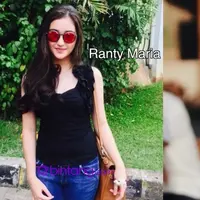 Keduanya sama-sama berusia 16 tahun dan punya darah blasteran. Ranty dan Agatha pun sedang menjadi buah bibir dan diramal bakal menjadi bintang sinetron baru Indonesia. Menurut kamu siapa yang lebih cantik.