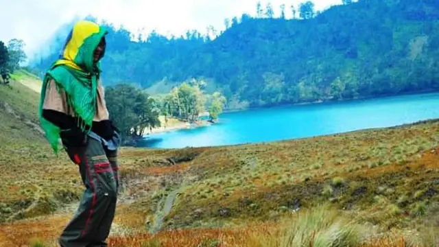 Gunung Semeru dan Lantunan Asa Para Jomblo di Tanjakan Cinta