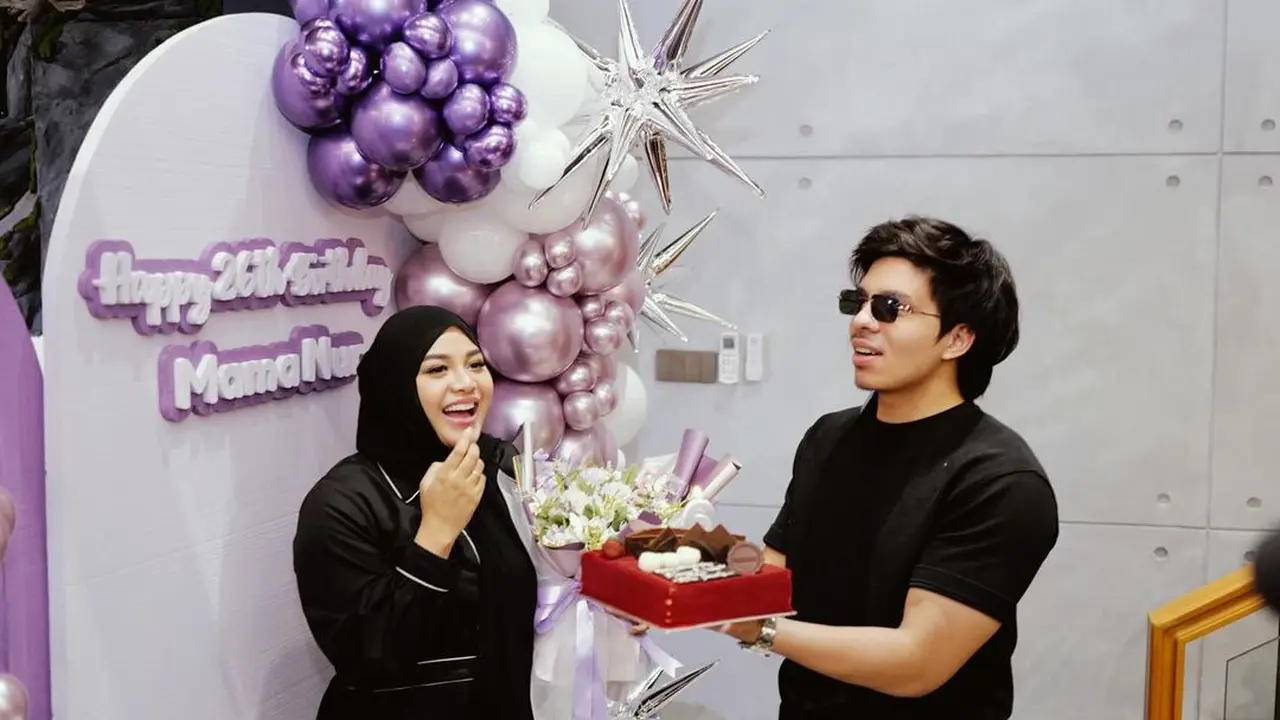 Atta Halilintar beri hadiah ultah ke Aurel Hermansyah (Instagram/attahalilintar)
