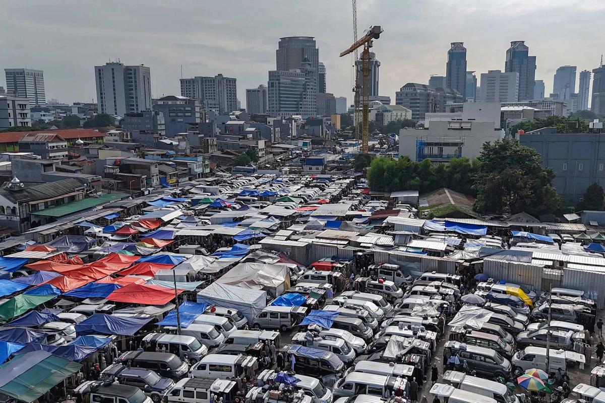 FOTO; Pasar Tasik Cideng ,  Alternatif Berburu Busana Muslim Menjelang Lebaran