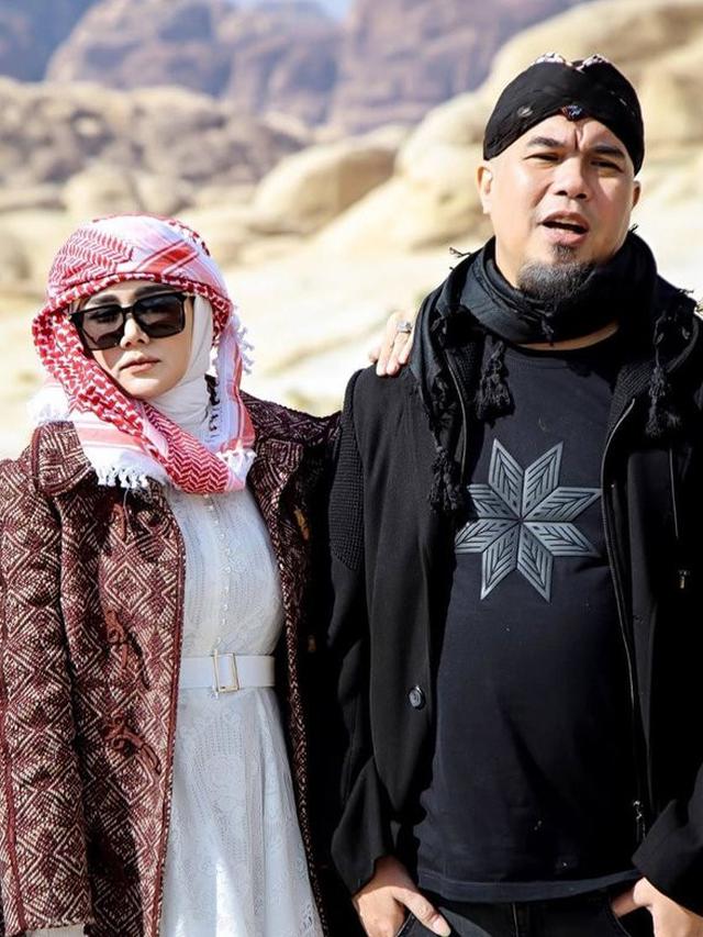 [Fimela] Mulan Jameela dan Ahmad Dhani