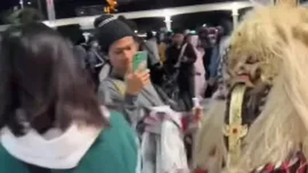 Pro dan Kontra Netizen ‘Hati’hati’<br>