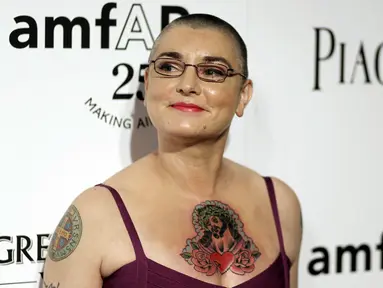 Penyanyi legendaris asal Irlandia, Sinead O'Connor meninggal dunia di usia 56 tahun, Rabu, 27 Juli 2023 waktu setempat.  (AP Photo/Matt Sayles, File)