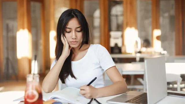 wanita agustus mengapresiasi usaha