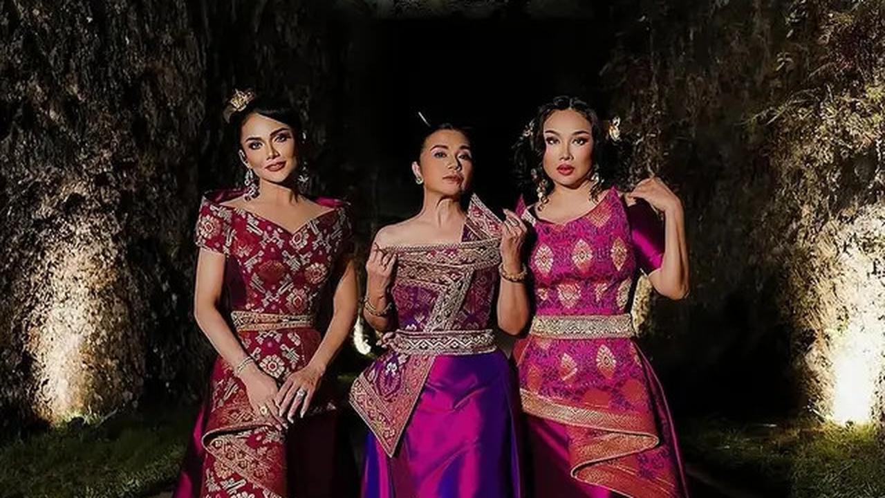 Gaya Kompak Tiga Diva Krisdayanti, Ruth Sahanaya, dan Titi DJ  di Satu Panggung, Tampil Energik di Usia 50an