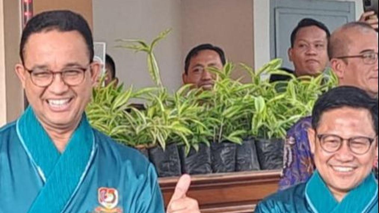 Menurut Farah, doa dan deklarasi hari ini dihadiri 5.000 relawan serta sejumlah tokoh agama dan tokoh masyarakat setempat. Dia mengatakan semangat Sumpah Pemuda seharusnya diusung dalam Pilpres 2024. Sehingga, Pilpres 2024 menjadi tanggung jawab besar gen