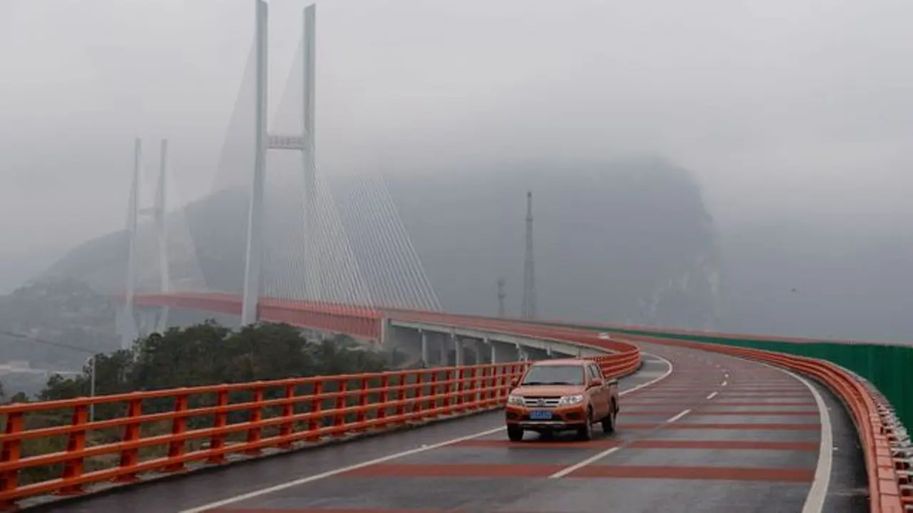 [Bintang] Beipanjiang, Jembatan Tertinggi di Dunia yang Terletak di China