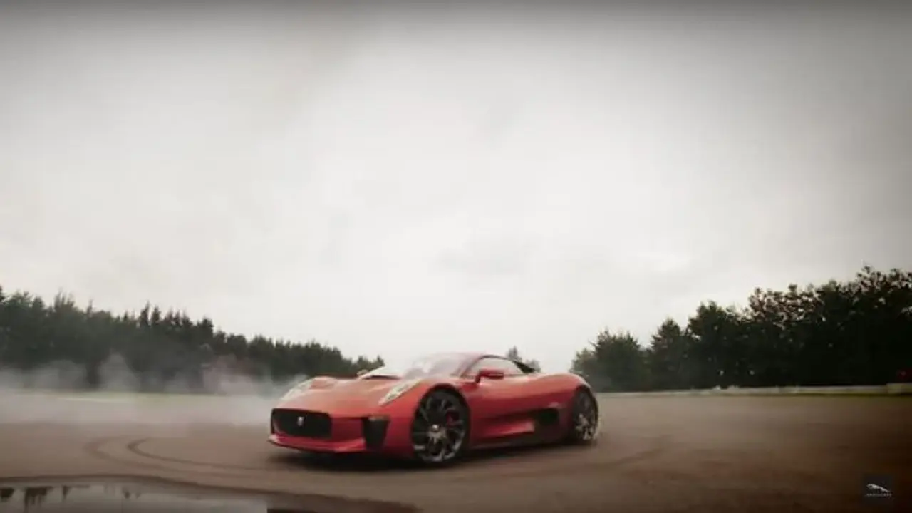 Aksi Drifting Felipe Massa Sambut Pemutaran Perdana James Bond