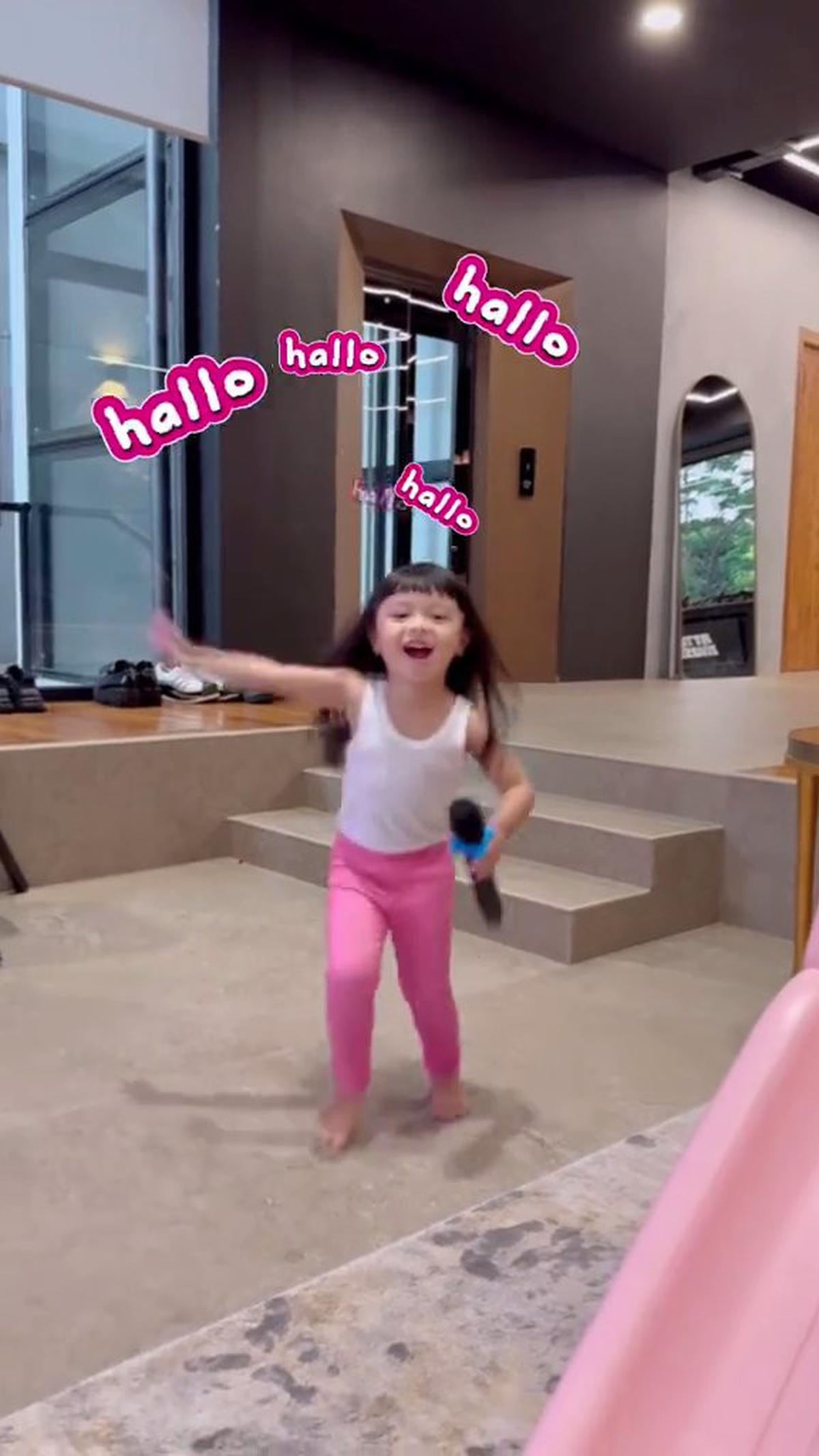 Momen Ameena Anak Atta dan Aurel Karaokean Bareng Kris Dayanti, Guru Vokalnya Langsung Diva Indonesia