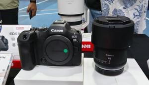 Canon meluncurkan EOS R6 Mark III, kamera full-frame 32,5 MP dengan kemampuan video 7K dan autofokus cepat. (Liputan6/Arief Ferdian Maulana)