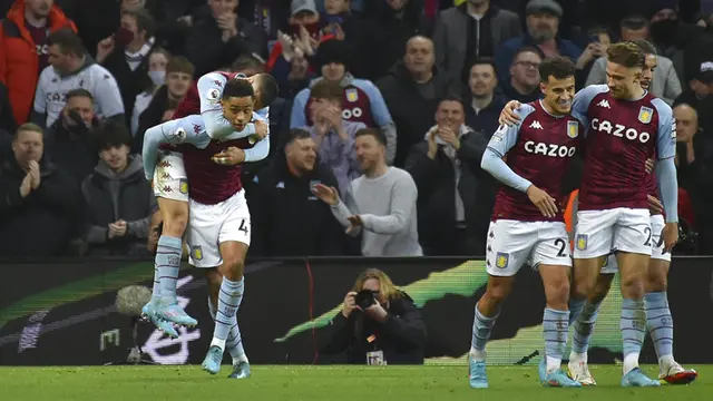 FOTO: Aston Villa Bermain Imbang Lawan Leeds United