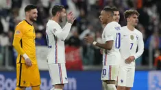 Timnas Prancis melaju ke final UEFA Nations League 2021 setelah menang dramatis 3-2 atas Belgia dalam babak semifinal di Juventus Stadium, Turin, Kamis (7/10/2021). Les Bleus sempat tertinggal 2 gol sebelum akhirnya comeback dan memukul balik Belgia di ujung laga. (AP/Luca Bruno)