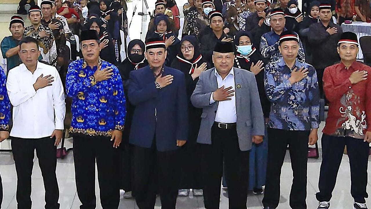 FOTO: 58 Eks Anggota NII di Tangerang Ikrar Setia ke NKRI
