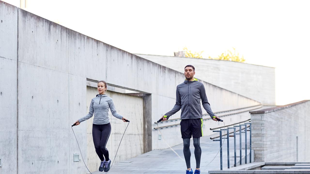 Ajak teman berolahraga (Foto: iStock)