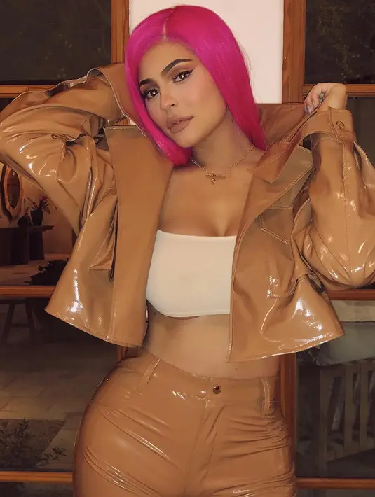 Si bungsu KarJenner itu benar-benar merasa bersyukur jika keduanya miliki hubungan yang dekat. (instagram/kyliejenner)