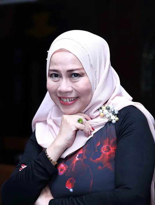 Dewi Yull merupakan cucu dari dari R.M. Tirto Adhisoerjo yang merupakan Bapak Pers Indonesia. (Nurwahyunan/Bintang.com)