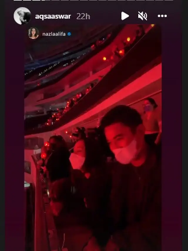 Aqsa Aswar dan Nazla Alifa nonton konser BTS di Los Angeles (Foto: Instagram/@aqsaaswar)
