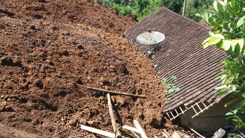 Panjang Longsor Ponorogo Capai 1,5 Km, Apa Dampaknya?