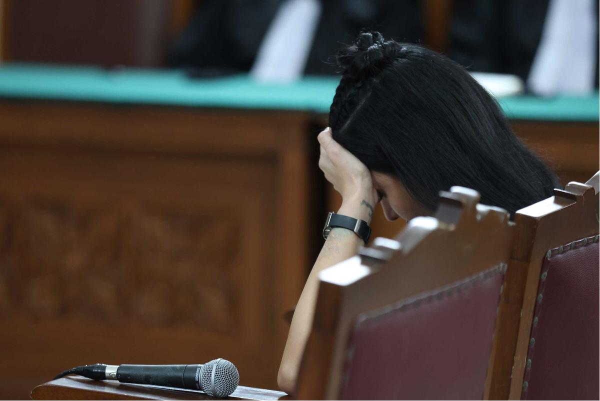 FOTO: Lolos dari Dakwaan TPPU, Nikita Mirzani Tetap Divonis 4 Tahun Penjara