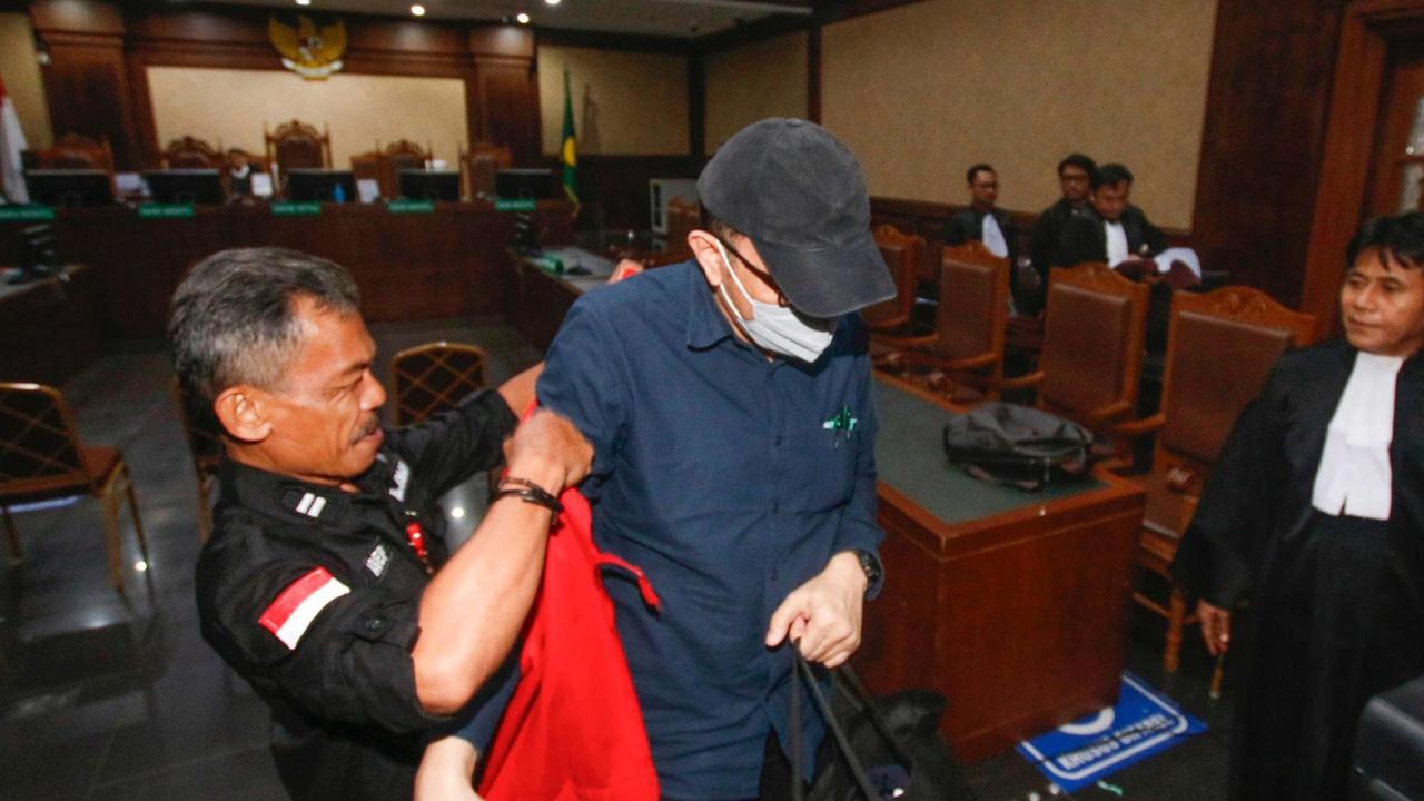 Sidang tuntutan tiga hakim PN Surabaya terkait kasus suap vonis bebas Gregorius Ronald Tannur