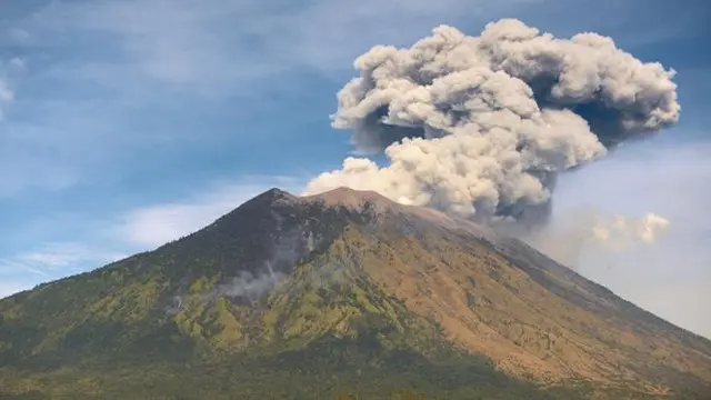 4 Penyakit Akibat Abu Vulkanik Letusan Gunung Agung (Firdia Lisnawati/Liputan6.com)