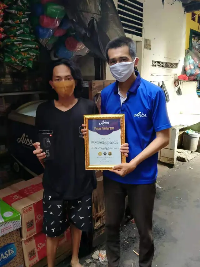 Warung Mitra AICE Raih Hadiah Jam Tangan Digital, Motor Hingga Mobil